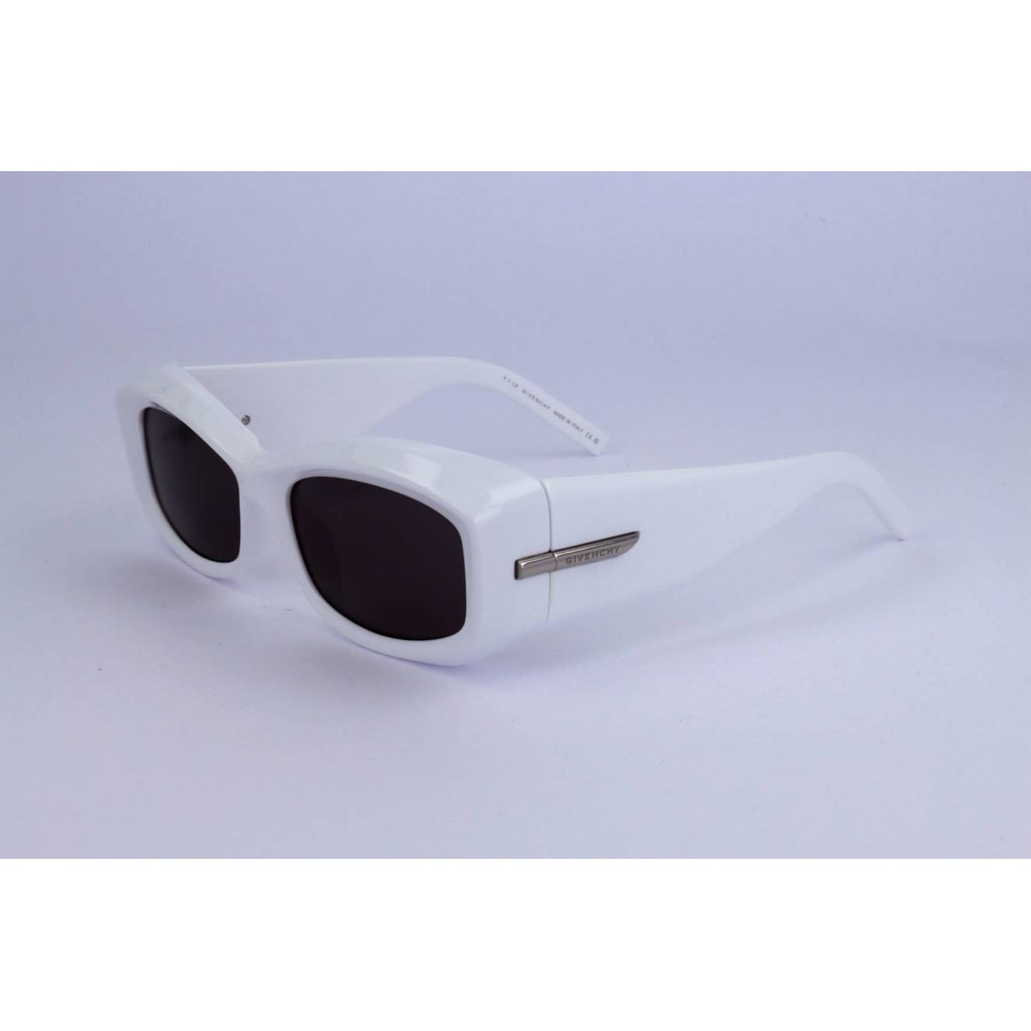 Givenchy GV40044U