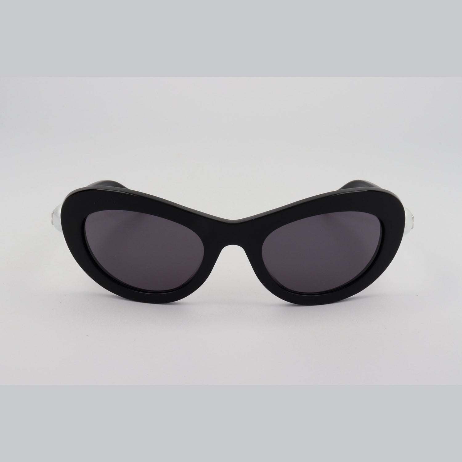 Givenchy GV40070U