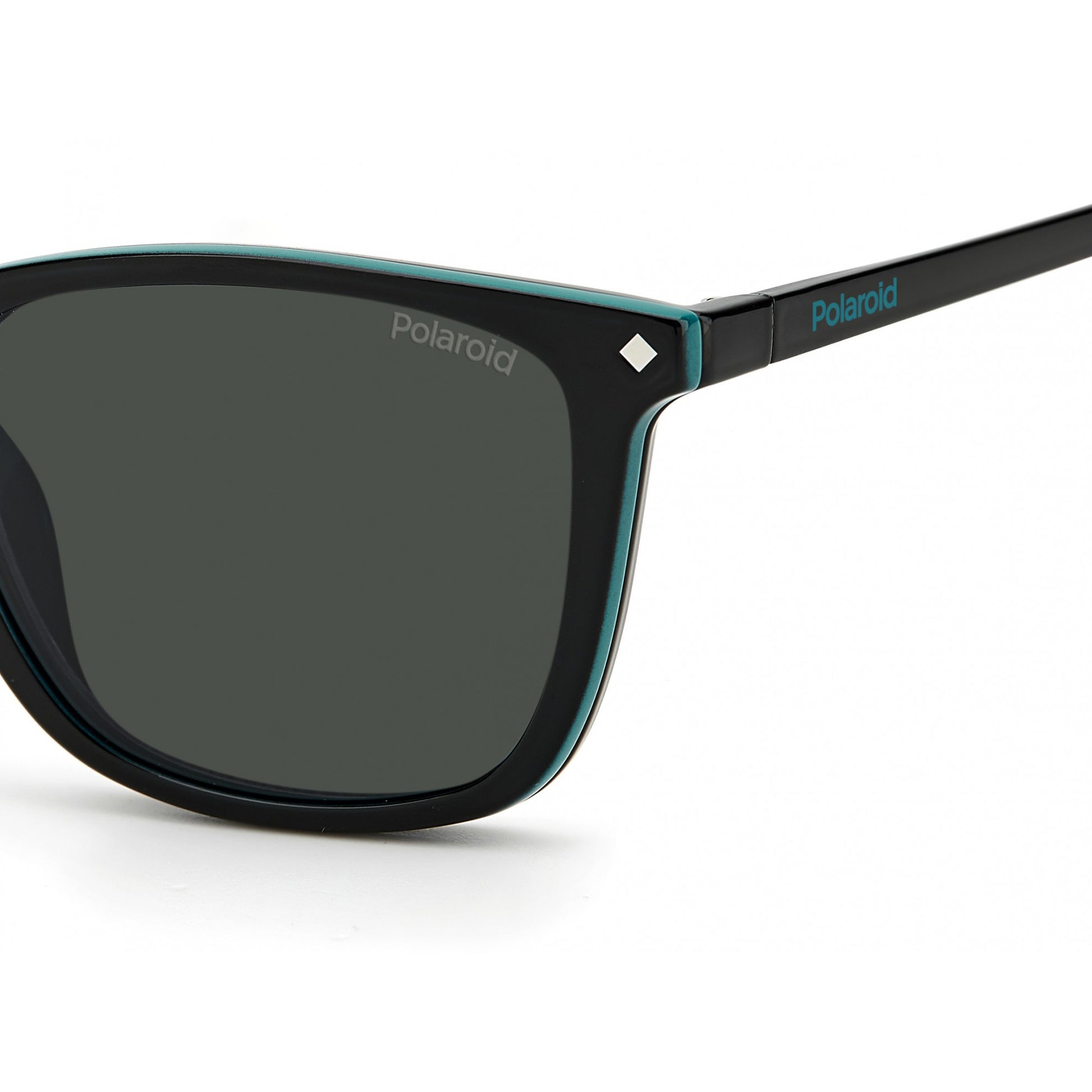 Polaroid PLD 6136/CS