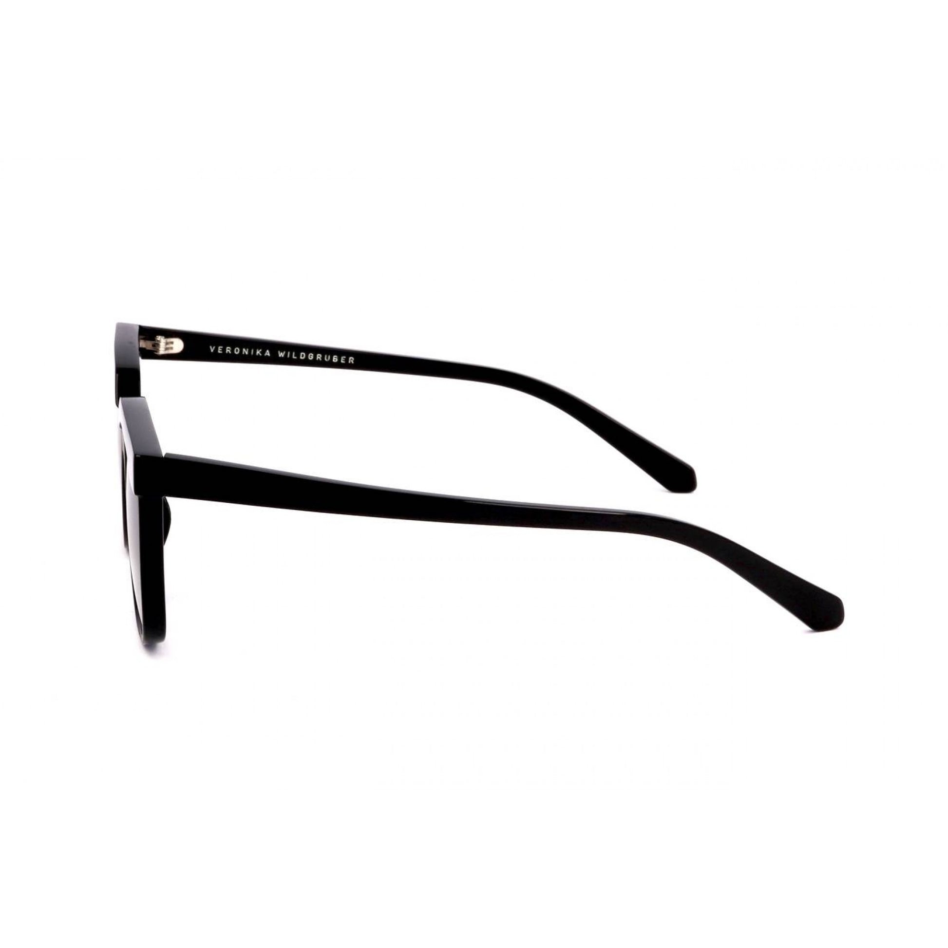 Veronika Wildgruber REY  W069